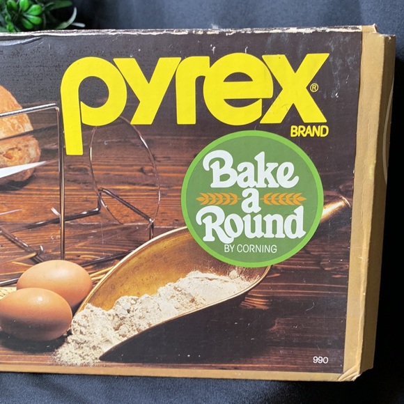 Vintage Pyrex by Corning Bake A Round Glass Bread Baking Tube & Rack in Box #990 - Picture 2 of 13